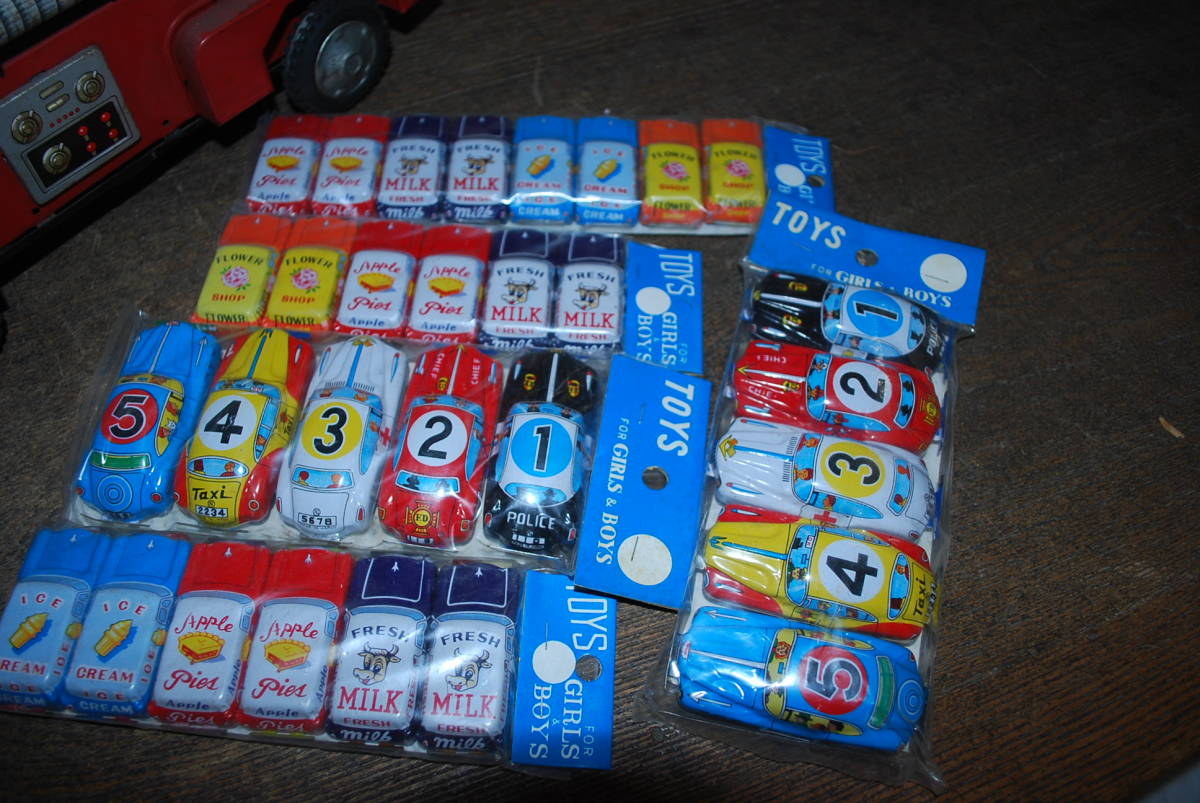 ☆ヨネザワ・米澤玩具 ブリキ製消防車・梯子車 TOYS・ミニカー 日本製