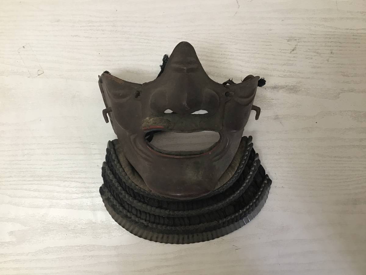 時代 錆塗 面頬 面頬 甲冑 兜 19×18×12cm 370g 頬当｜