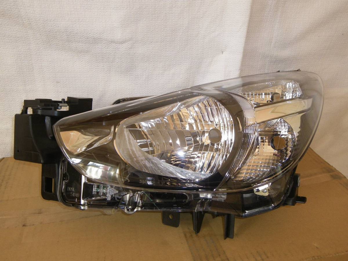 最安値，100%新品】 美品 ワレなし デミオ DJ3FS ハロゲン 左ヘッド