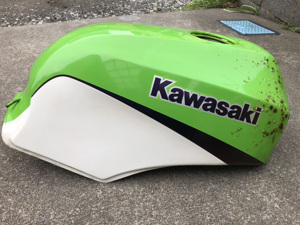 カワサキ GPZ900R 純正 ニンジャ ガソリンタンク｜Yahoo!フリマ