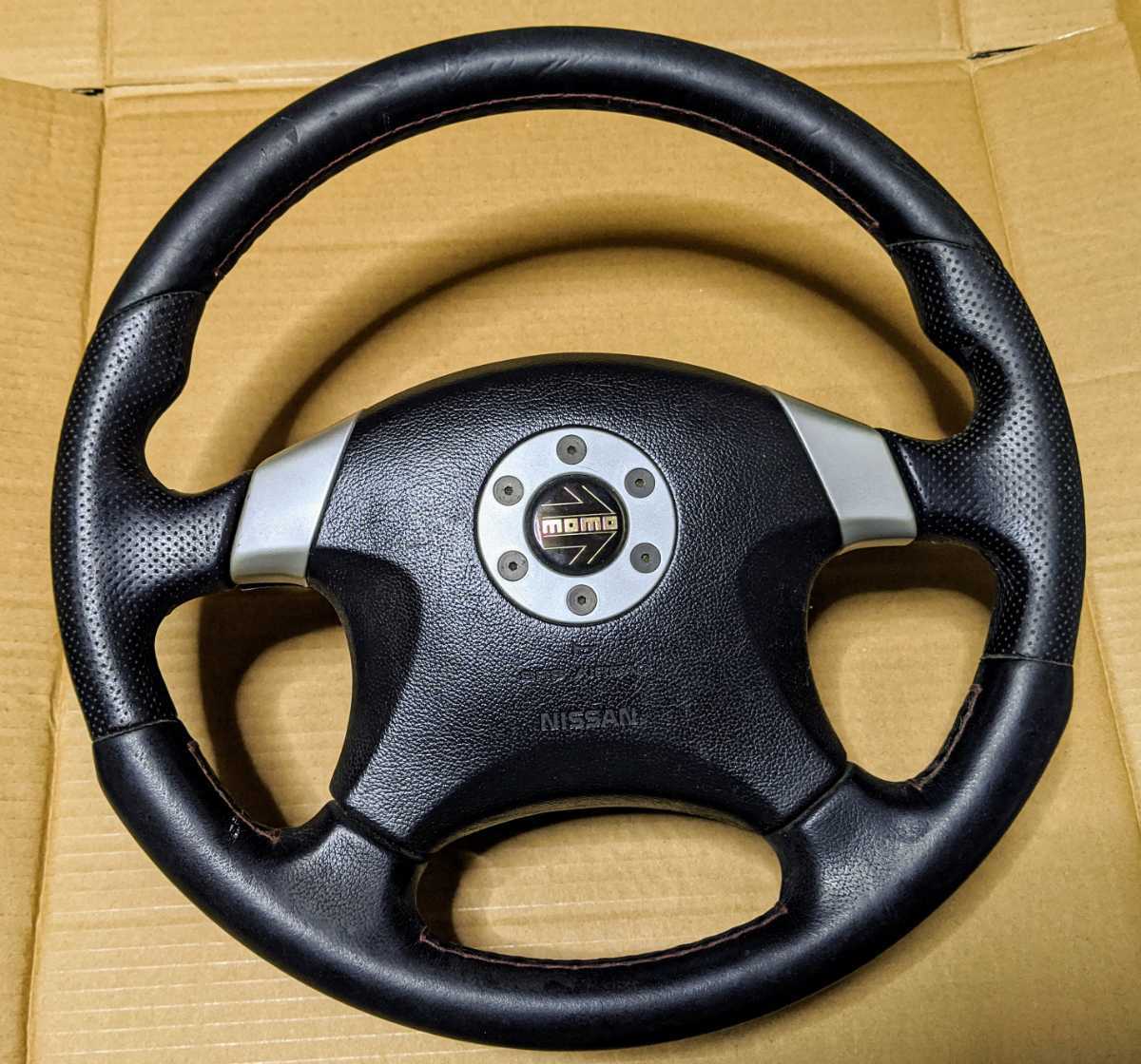 日産純正OP MOMOエアバッグ付きステアリング（4本スポーク 松下自動車 