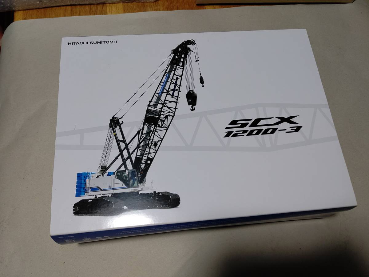 Replica Gru Cingolata Hitachi Sumitomo SCX1200-3, Scala 1:50, Modello Pressofuso, Edizione Limitata