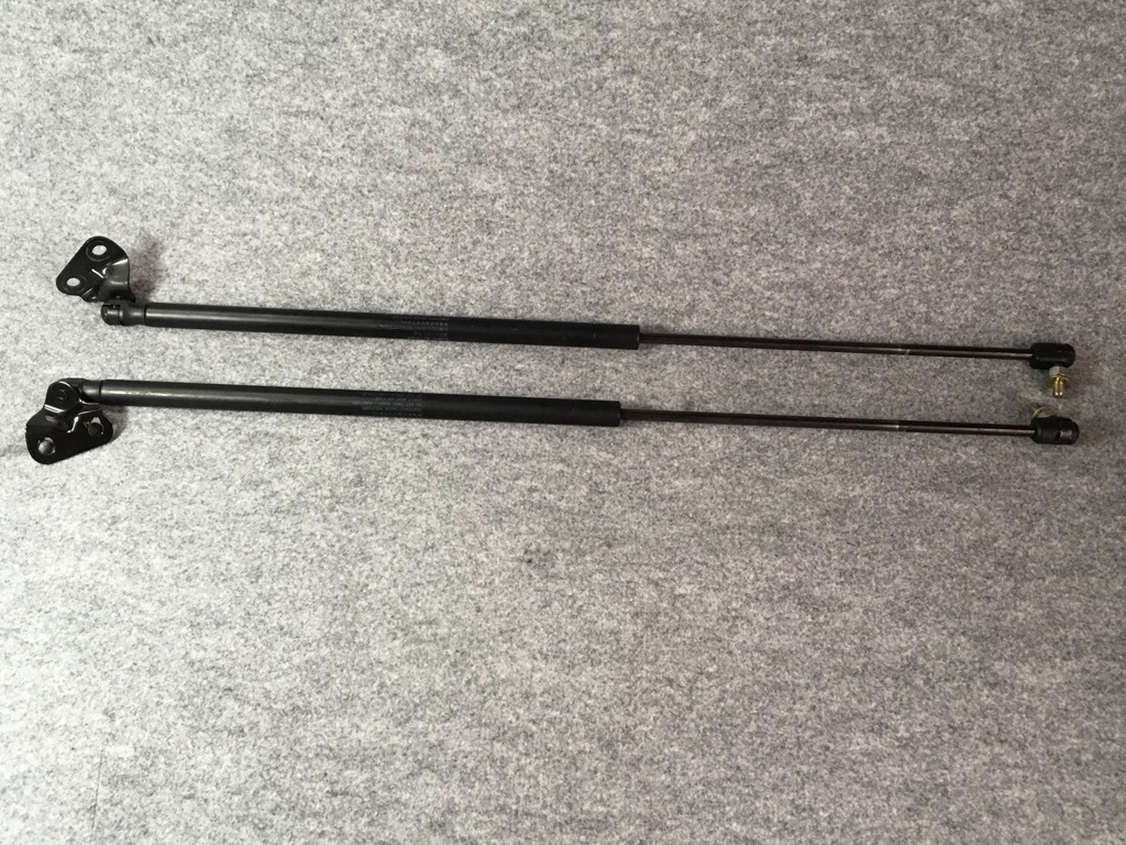 お得，大人気 1625 ワゴンR MH21S バックドアショック スズキ品番 81850-58J10 81860-58J10 AZワゴン マツダ品番 1A08-62-S111 A07-62-S21(リア)｜売買されたオークション情報、yahooの商品情報をアーカイブ公開 - オークファ スズキ用
