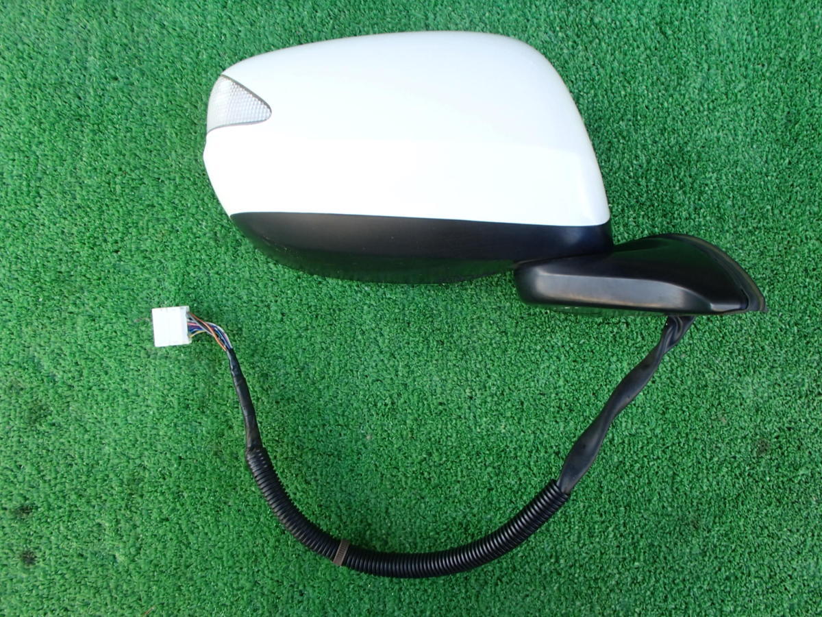 超激得，100%新品 106558 ホンダ / フィット / GE6 / ドアミラー サイドミラー / 右 / NH624P パール / 9ピン / 76208-TF0-J41(ドアミラー)｜売買されたオークション情報、yahooの商品情報をアーカイブ公開 - オークファン ホンダ用