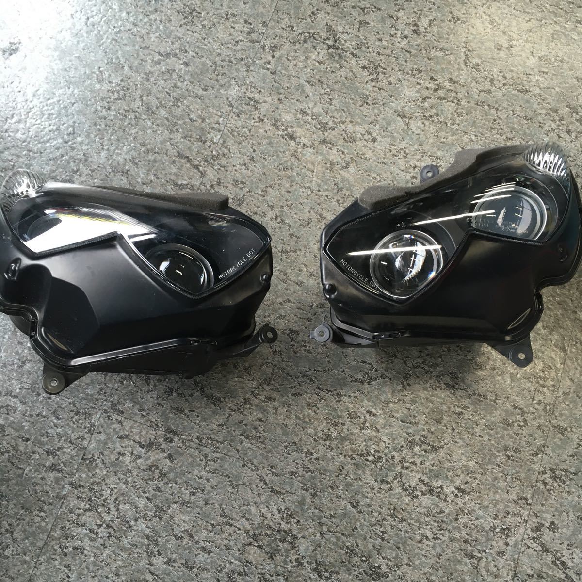 ZZR1400 / ZX-14 純正ヘッドライト 左右セット 破損無し ZZR1400 ⁄ ZX-14 純正ヘッドライト 左右セット 破損無し Yahoo ZX 14R