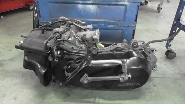 ライブディオZX中期 AF35-1831xxx の エンジン *1583814830 中古