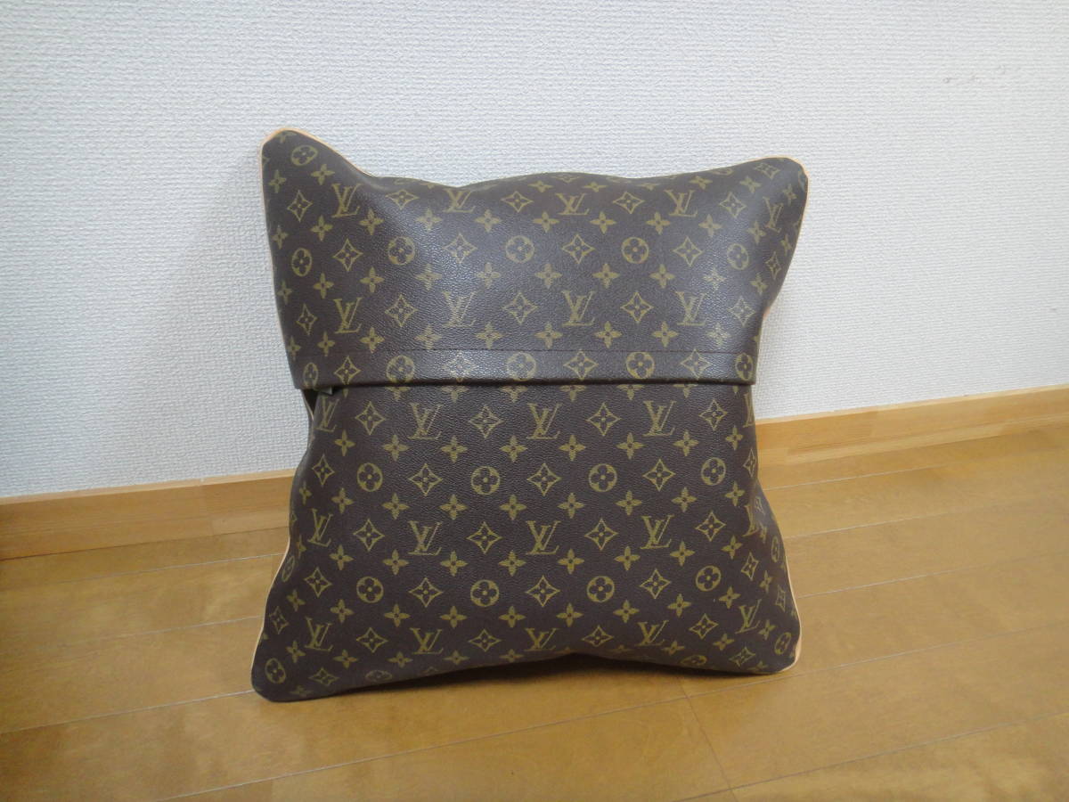 LOUIS VUITTON（クッション）のフリマアイテム一覧 LV バケーション 