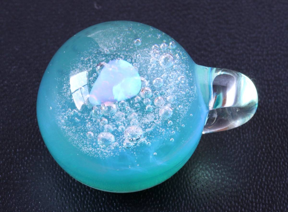 No.286 ／ オパール入り泡玉ガラスペンダント【蓄光タイプ】・ミントオパール・ネックレス、チョーカー | オーバル K10&frasl;K18&frasl;PT ペンダント」の人気商品一覧 ガラス ウサギノネドコ