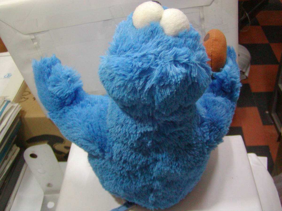 全長約140 超特大ぬいぐるみ クッキーモンスター セサミストリート Usj 一番の贈り物 全長約140 超特大ぬいぐるみ クッキーモンスター セサミストリート Usj 一番の贈り物