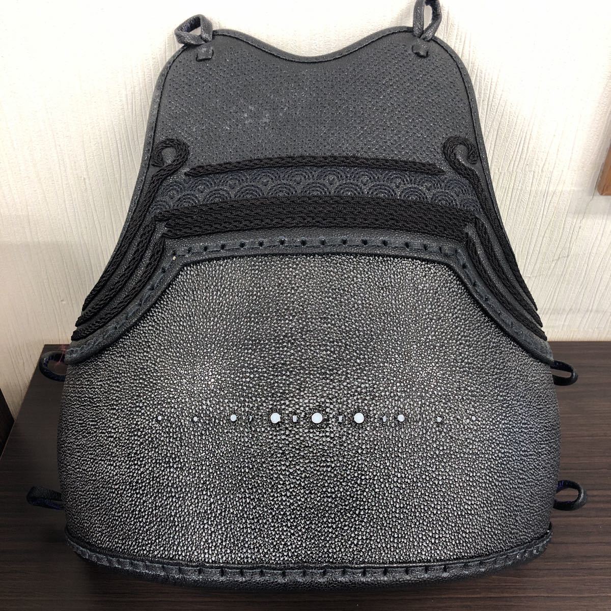  剣道胴 サメ風 XLサイズ(防具単品)｜売買されたオークション情報、yahooの商品情報をアーカイブ公開 - オークファン 防具単品