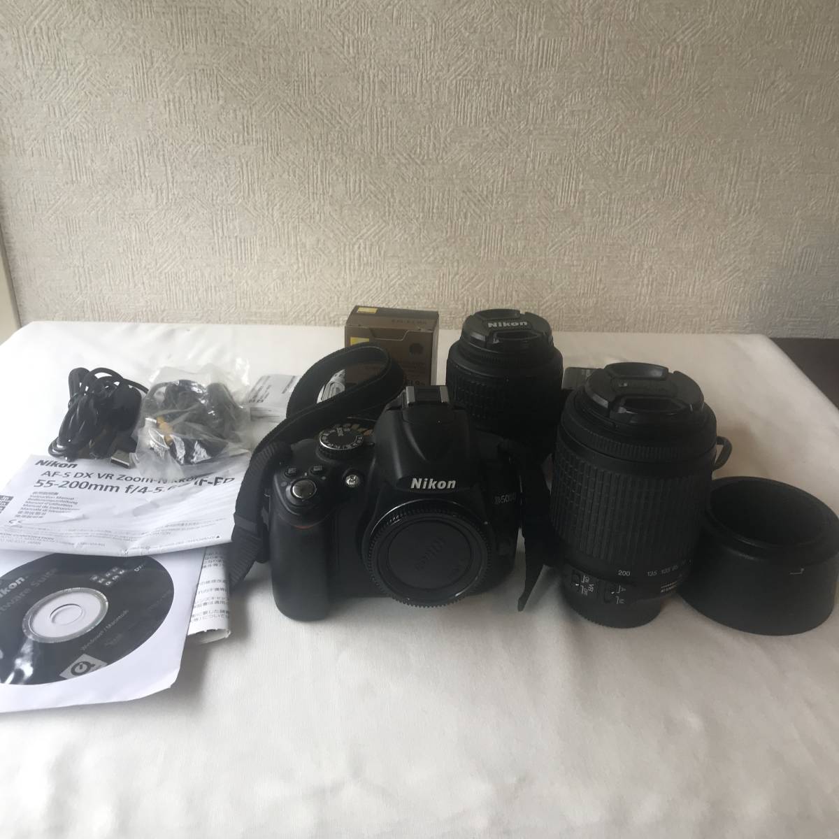 ☆Nikon ニコン D5000 ボディ☆バッテリー、レンズ2本セット（AF-S