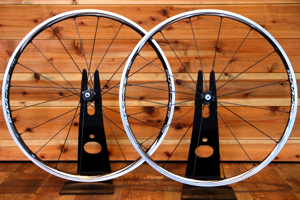 最新作，定番人気 シマノ SHIMANO デュラエース DURA ACE WH-9000 C24 CL クリンチャー ホイール シマノ 11S 軽量ホイール(27インチ、700C)｜売買されたオークション情報、yahooの商品情報をアーカイブ公開 - オークファン ホイール（完組、手組）