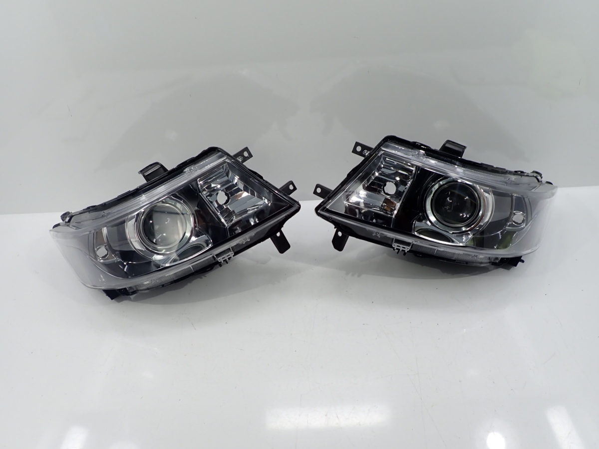  175203/175204-Ｂ9 ワゴンR スティングレー MH23S ヘッドライト 左右 スモーク コイト 100-59191 キセノン HID 記号 X(ヘッドライト)｜売買されたオークション情報、yahooの商品情報をアーカイブ公開 - スズキ用