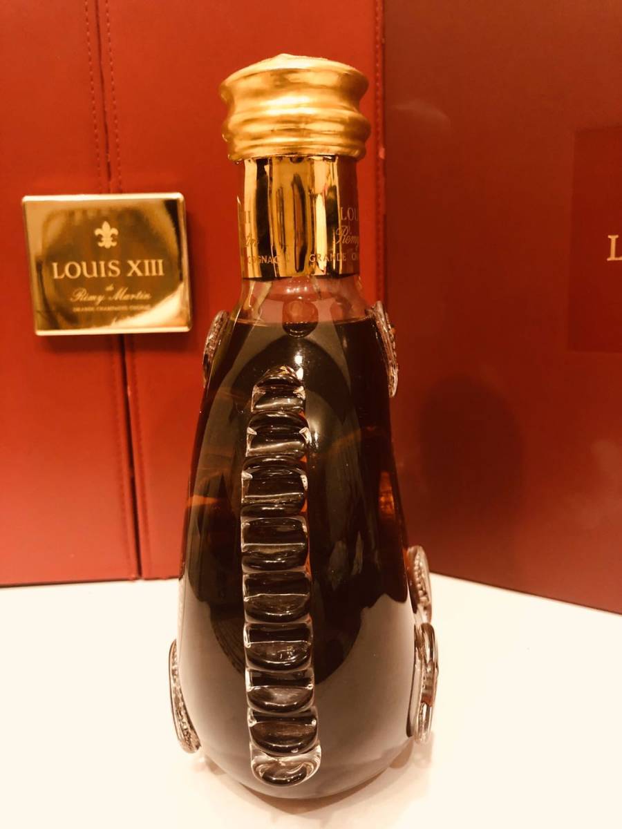 レミーマルタン ルイ13世 観音開き バカラクリスタル 700ml REMY