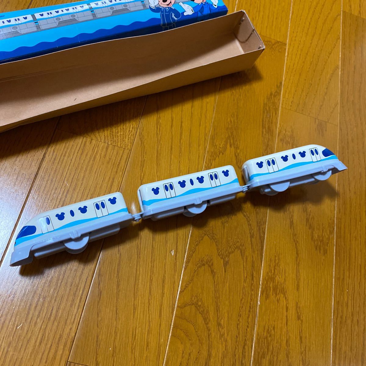ディズニーリゾートライナー ミッキー ブリキ 電車 おもちゃ ブリキ製 リゾートライナー ネジ ディズニー 売買されたオークション情報 Yahooの商品情報をアーカイブ公開 オークファン Aucfan Com