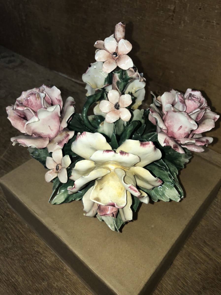 □花□陶器□イタリア製 □カポディモンテ□CAPODIMONTE□置物