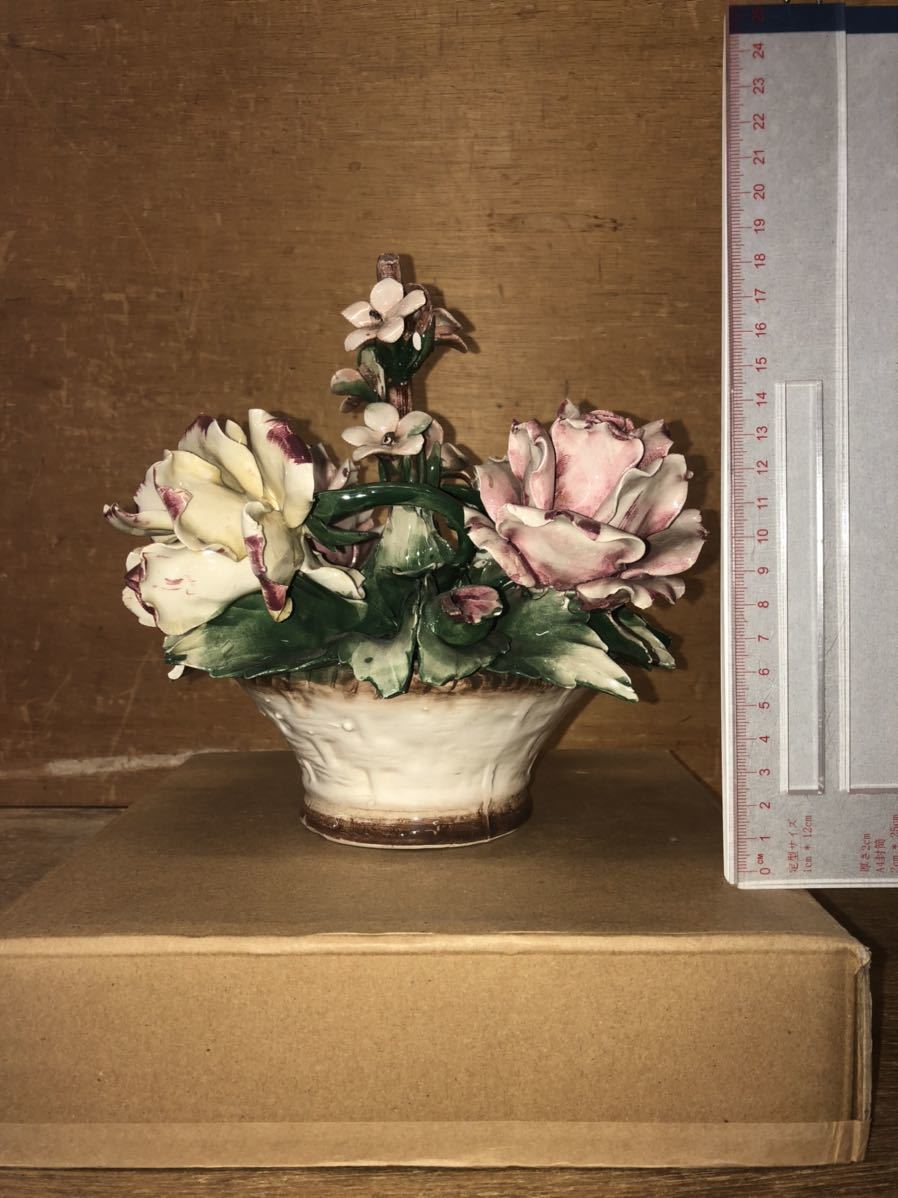 □花□陶器□イタリア製 □カポディモンテ□CAPODIMONTE□置物
