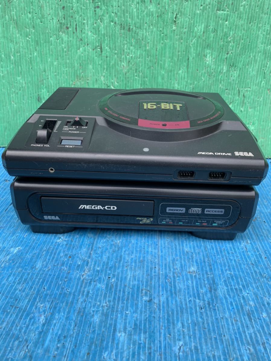 現状品 【SEGA/セガ】メガドライブ+メガCD HAA-2910 本体のみ HAA-2910