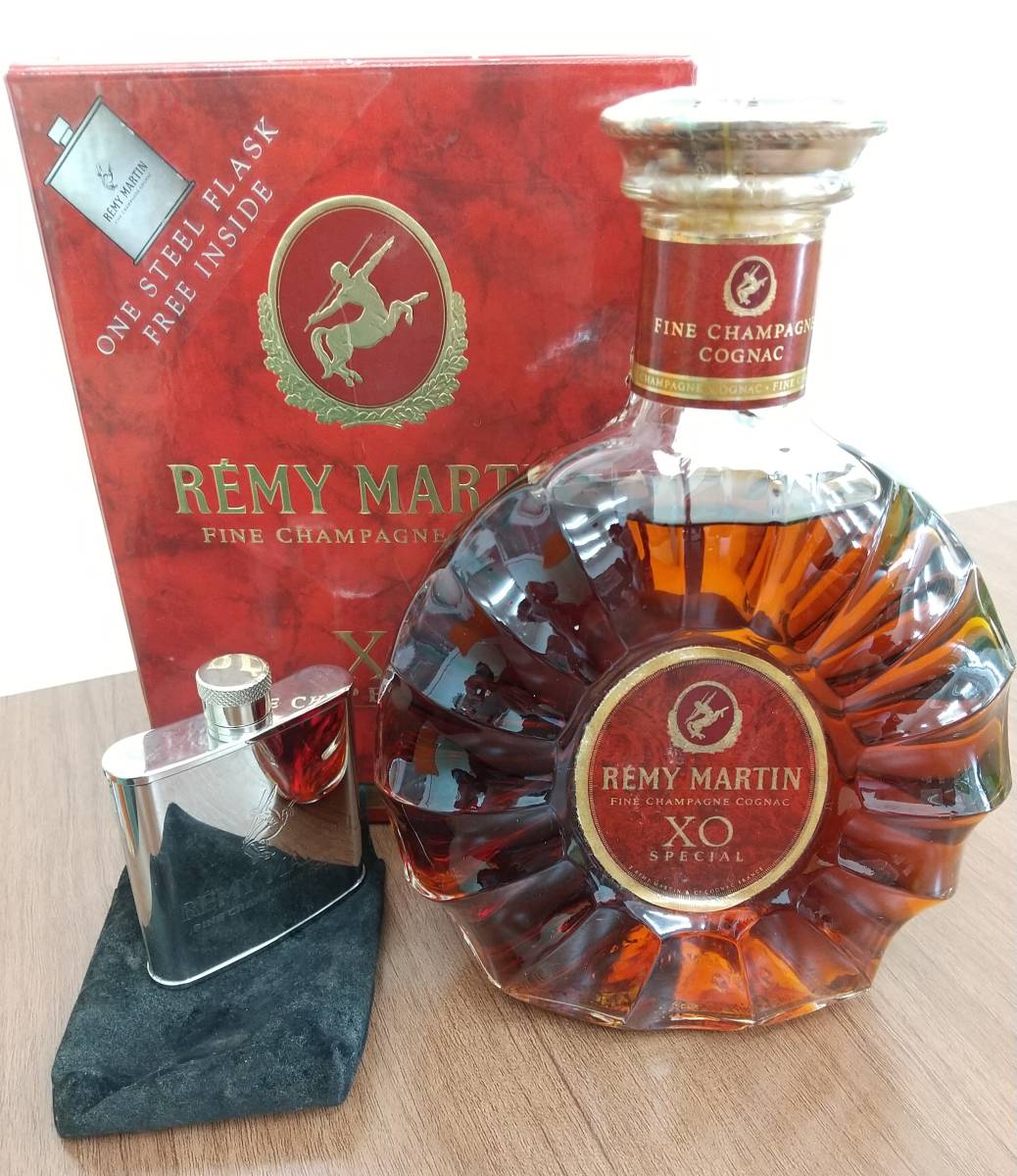 5756】未開栓 REMY MARTIN レミーマルタン XO スペシャル 700ml 箱