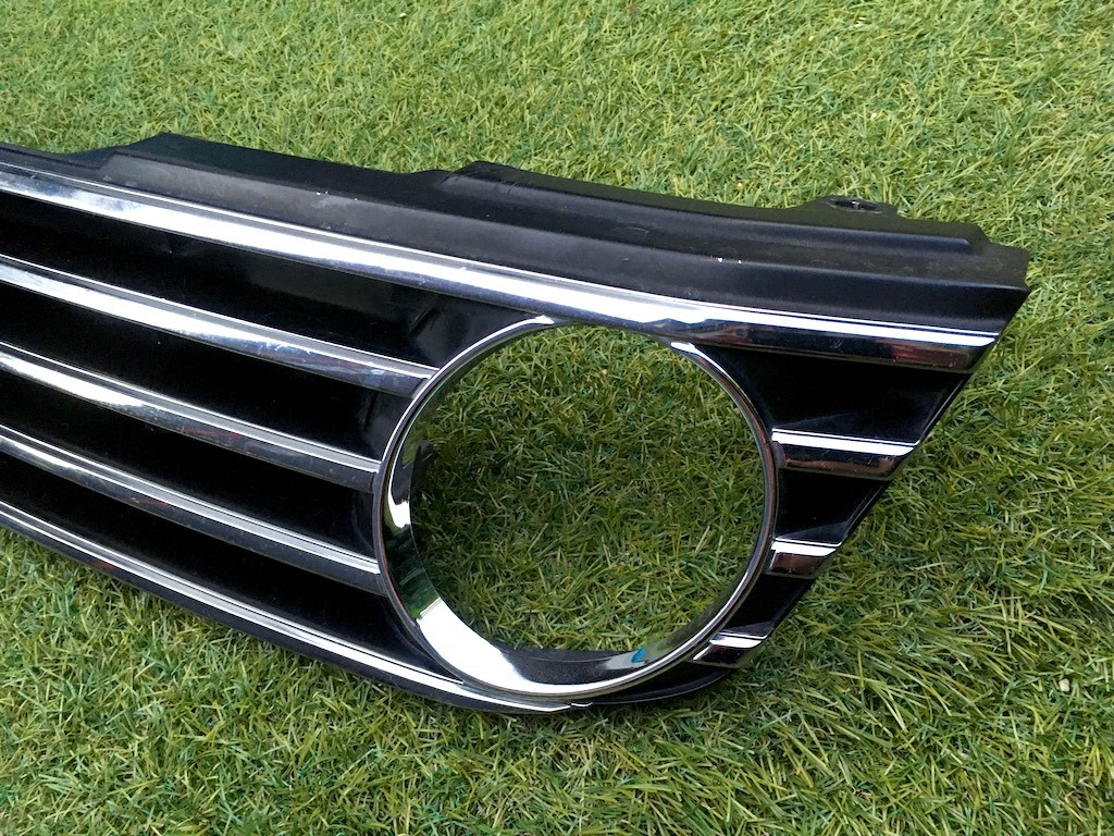 中古 C34ステージア後期 X系フロントグリル