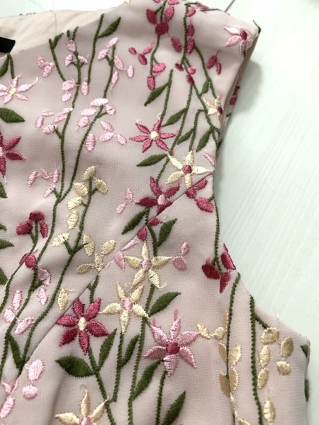 トッカ TOCCA サイズ6 M ピンク×マルチ レディース 刺繍 美品