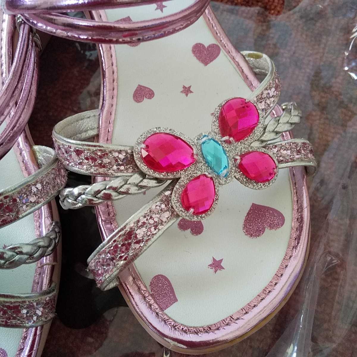 キラキラビーズの可愛いヒールサンダル女の子おしゃれミュールピンク22センチ靴シューズ水遊びに夏旅行女児女子小学生8歳9才メゾピアノ好き 18cm 売買されたオークション情報 Yahooの商品情報をアーカイブ公開 オークファン Aucfan Com