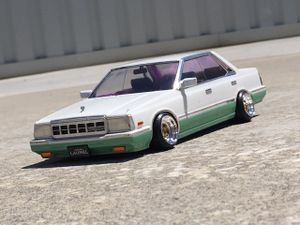 C32 ローレルのYahoo!オークション(旧ヤフオク!)の相場・価格を見る 