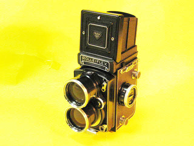 a9668☆ROLLEI ローライ ROLLEICORD III型 Xenar 75mm F3.5 二眼レフ