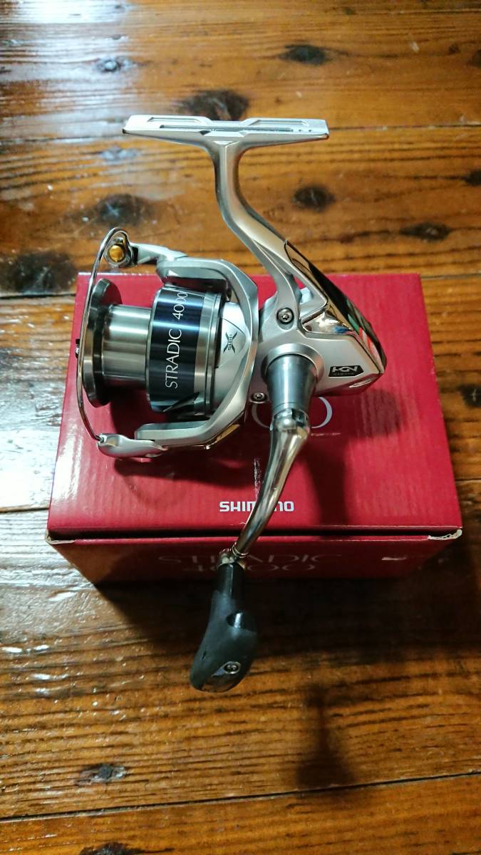 驚きの破格値，低価 シマノ 15ストラディック4000 シーバス(シマノ)｜売買されたオークション情報、yahooの商品情報をアーカイブ公開 - オークファン シマノ