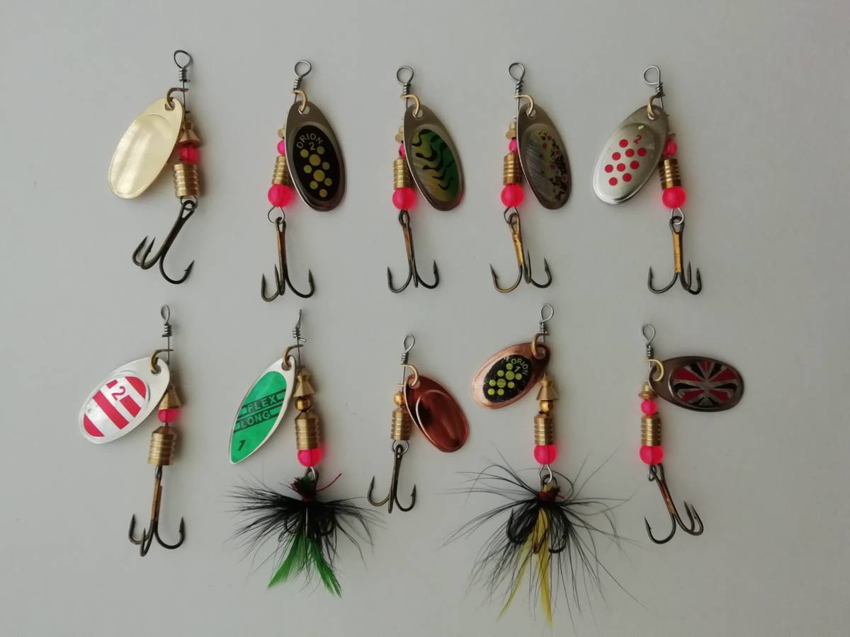 スピナー 約2 5g 4 5g程度 １０点セット ケース付き 渓流 バス 管理釣り場 川釣りなど スピナー 売買されたオークション情報 Yahooの商品情報をアーカイブ公開 オークファン Aucfan Com