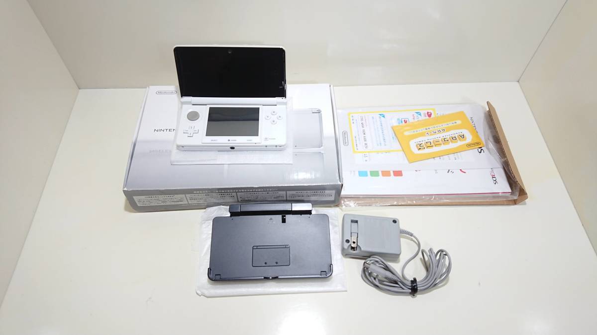 ニンテンドー3DS アイスホワイト Nintendo 任天堂 T200701076 【安い