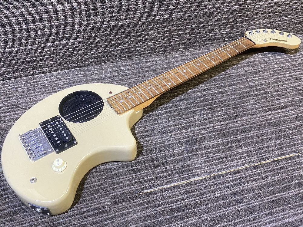 Fernandes Zo 3 ぞーさん エレキギター アンプ内蔵ギター フェルナンデス フェルナンデス 売買されたオークション情報 Yahooの商品情報をアーカイブ公開 オークファン Aucfan Com