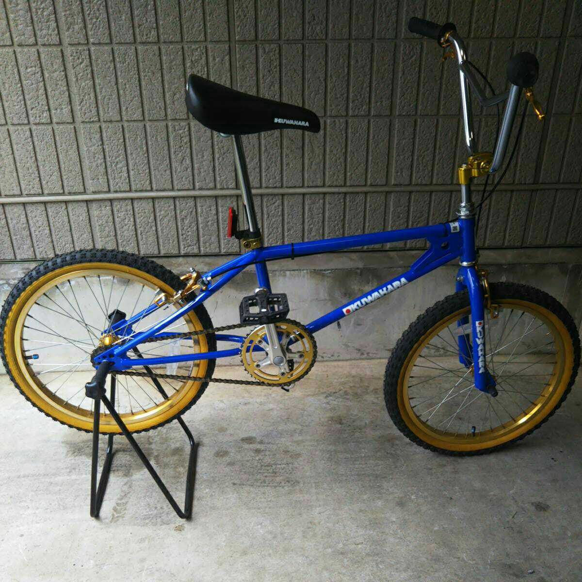 定番人気，人気セール KUWAHARA ＫＺ-01 ほぼ 完全車庫内保管 程度良好 ストリート用シート付き取りに来る方限定(BMX)｜売買されたオークション情報、yahooの商品情報をアーカイブ公開 - オークファン BMX