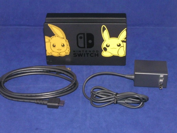 Nintendo Switch イーブイ&ピカチュウ　ドックHDMIケーブルつき ニンテンドースイッチ 純正ドック アダプター HDMIケーブル セット