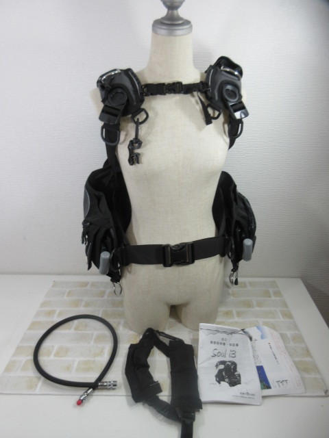HOT，人気SALE AQUALUNG B.C.ダイビング機材 ソール i3 女性専用 XXS 収納バック付(BC)｜売買されたオークション情報、yahooの商品情報をアーカイブ公開 - オークファン BC
