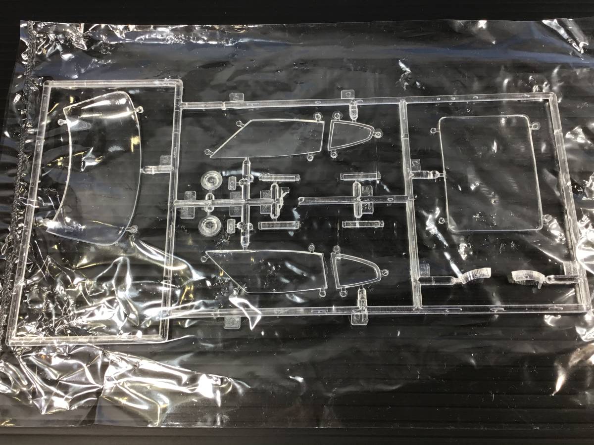 【未組み立て】株式会社 ナガノ、フェアレディZ 432R、1/20スケール ディスプレーモデルキット、内袋の一つ部開封あり、部品の欠品はなし_7