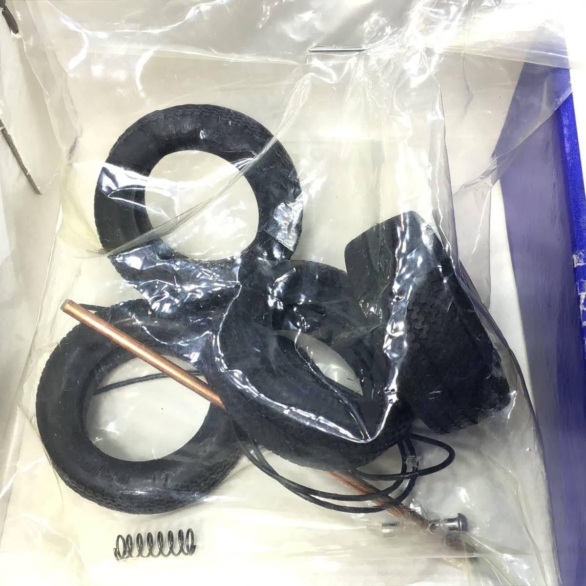 【未組み立て】株式会社 ナガノ、フェアレディZ 432R、1/20スケール ディスプレーモデルキット、内袋の一つ部開封あり、部品の欠品はなし_8