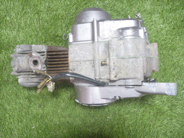 エンジン プレスカブ50 AA01 12V 検 /C50/ 594R5