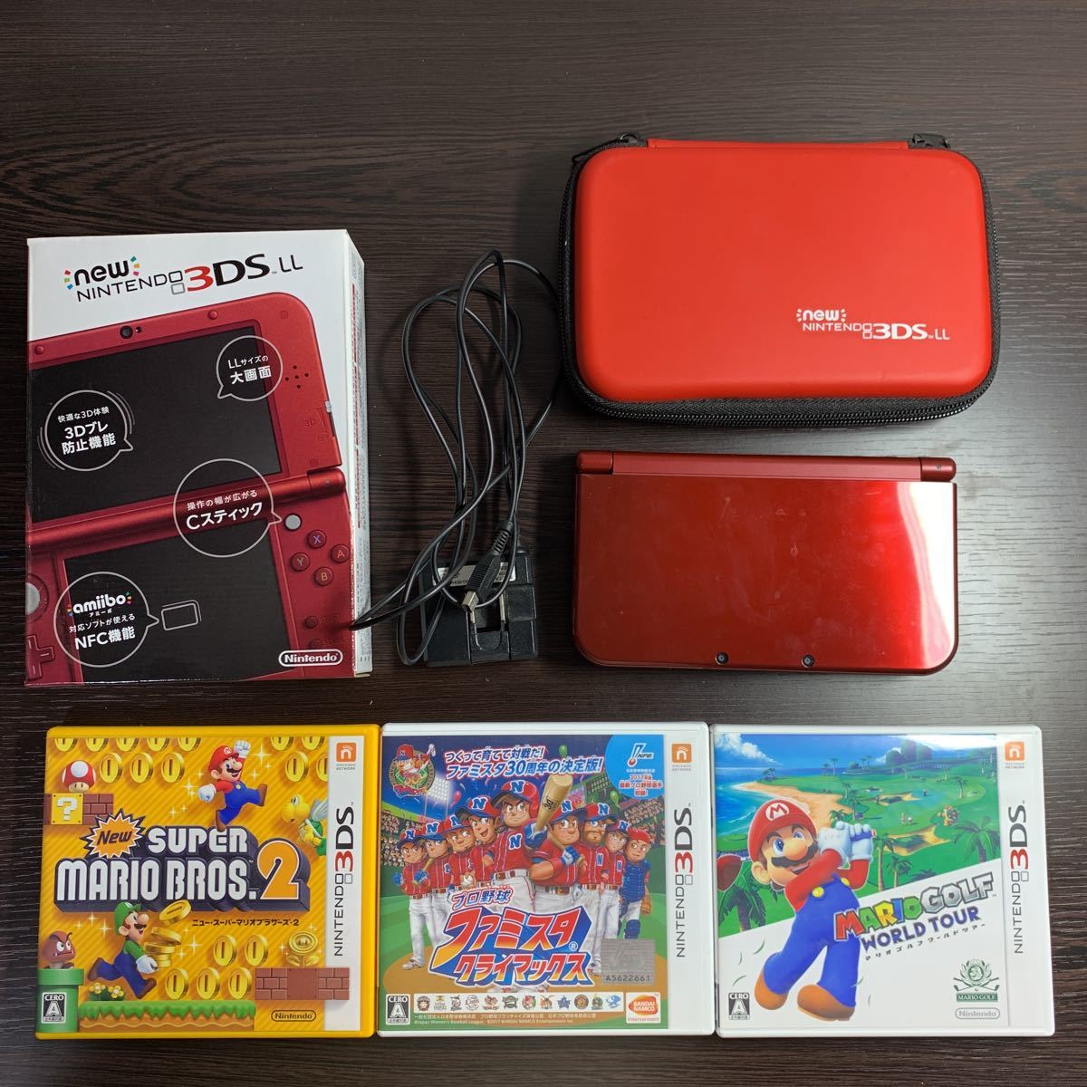 美品 任天堂 Newニンテンドー3DS LL メタリックレッド ソフト3本 バーチャルコンソール3本 ACアダプター 持ち運び用保護ケース付き