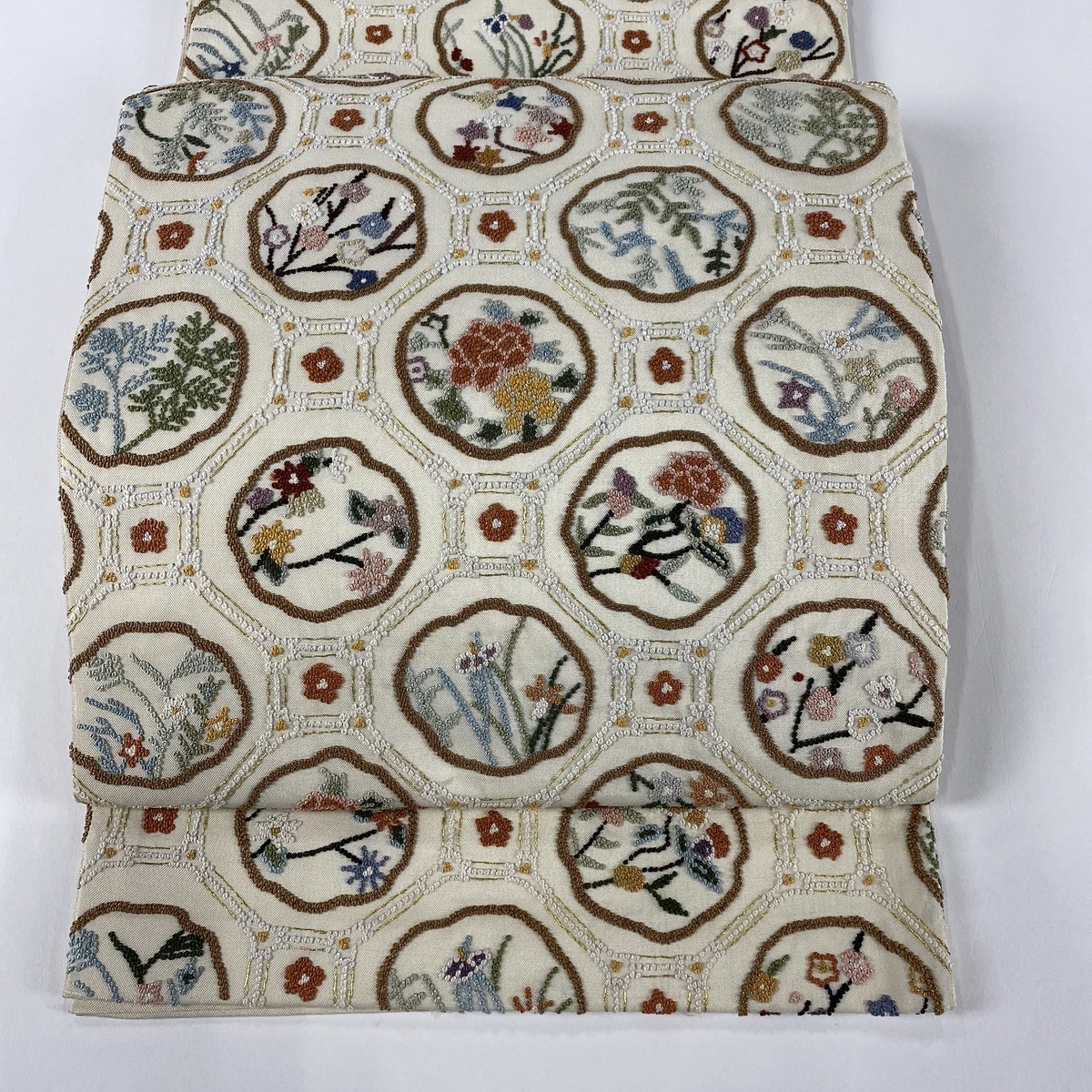 袋帯 金糸 相良刺繍 逸品 正絹 お太鼓柄 総 汕頭相良刺繍 スワトウ相良 