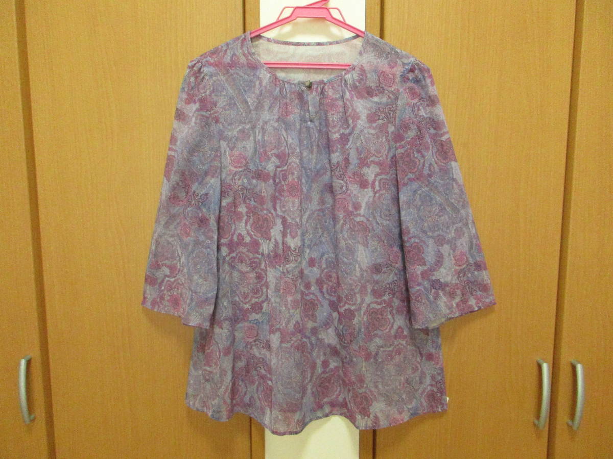 着用1回の美品☆レリアン ペイズリー柄 チュニック カットソー サイズ
