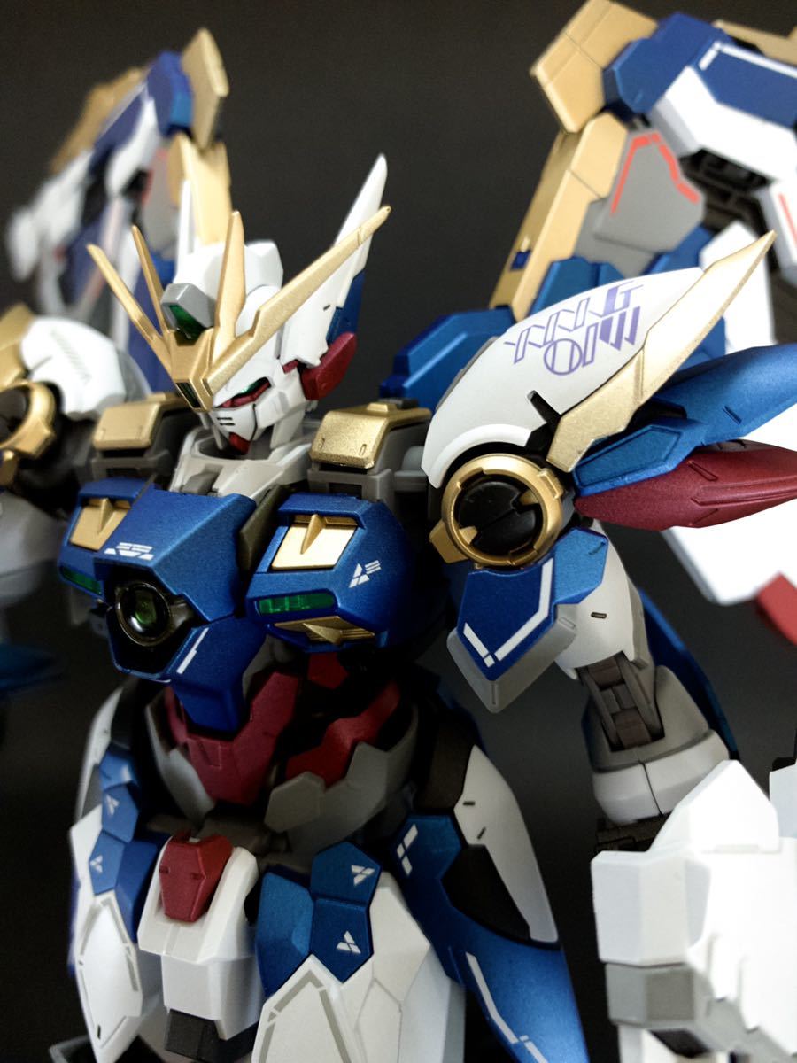 ハイレゾリューションモデル 1/100 ウイングガンダム EW 塗装済 完成品