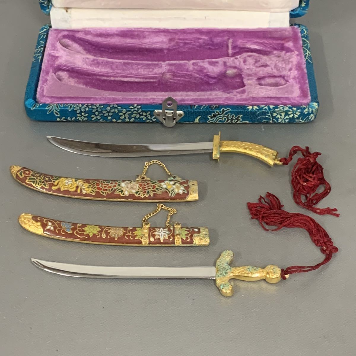 赤39 ミニチュア青竜刀 模造刀 ペーパーナイフ インテリア 中国(その他)|売買されたオークション情報、yahooの商品情報をアーカイブ公開 ...