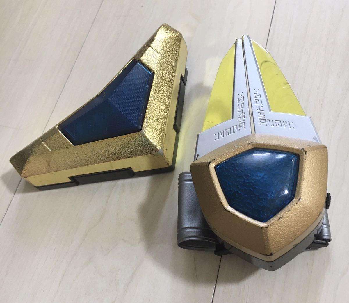 ウルトラマンガイア エスプレンダー ウルトラマンアグル アグレイター Dx 特撮ヒーローなりきり変身アイテム2点セット 円谷プロ Bandai ウルトラマン 売買されたオークション情報 Yahooの商品情報をアーカイブ公開 オークファン Aucfan Com ウルトラマンガイア エスプレンダー ウルトラマンアグル アグレイター Dx 特撮ヒーローなりきり変身アイテム2点セット 円谷プロ Bandai ウルトラマン 売買されたオークション情報 Yahooの商品情報をアーカイブ公開 オークファン Aucfan Com