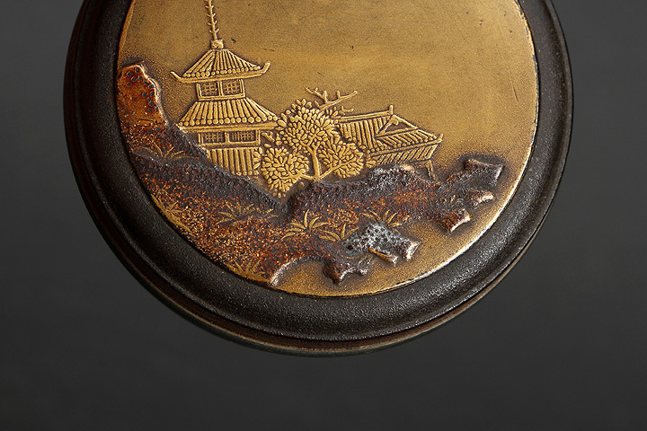 江戸期 高盛金地蒔絵楼閣山水図印籠 五段印籠 提物 薬籠