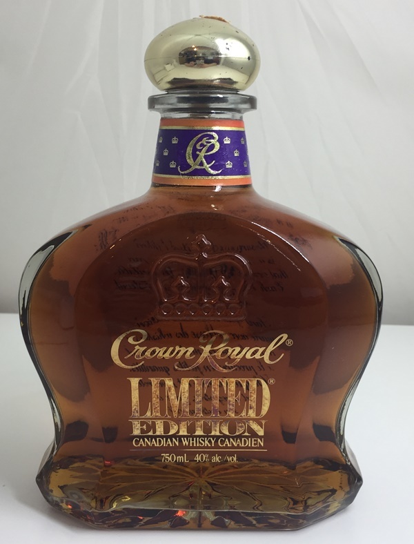 【最新作】 クラウン ローヤル リミテッド エディション ウイスキー 750ml Crown Royal LIMITED EDITION 未開栓 古酒(カナディアン)｜売買されたオークション情報、yahooの商品情報をアーカイブ公開 - オークファ カナディアン