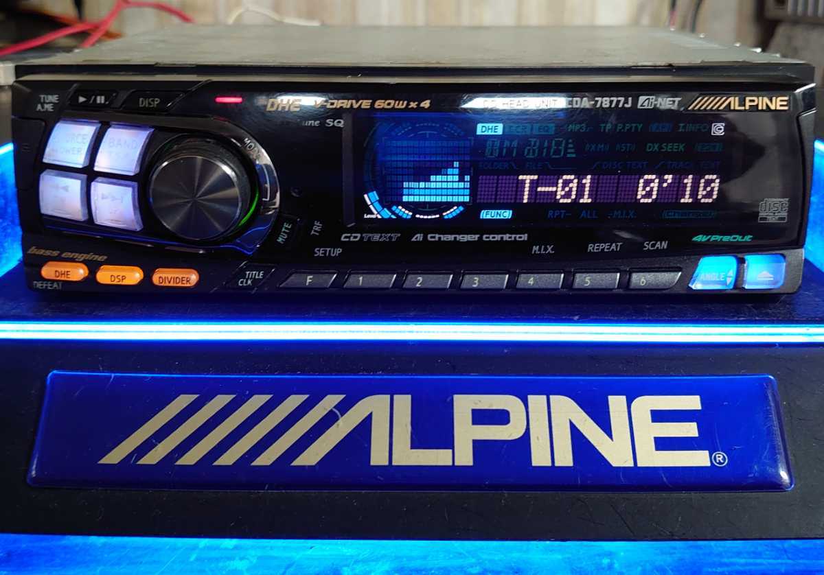 車 ALPINE CDA-7877J ,CDヘッドユニットデッキ