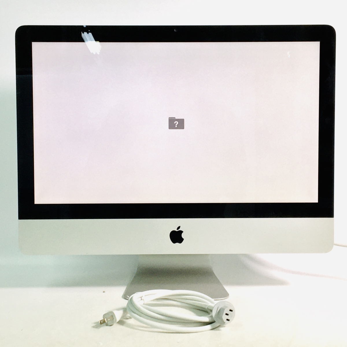 ジャンク iMac 21.5インチ（Mid 2011） Core i5 2.7GHz/12GB MC812J/A 