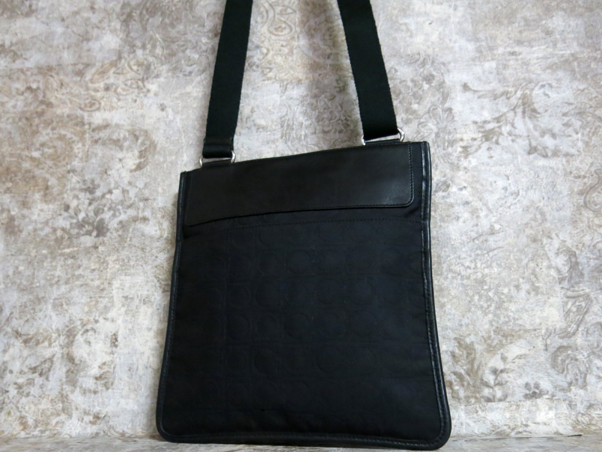 ○美品○Salvatore Ferragamo フェラガモ○ガンチーニ○カーフ レザー 