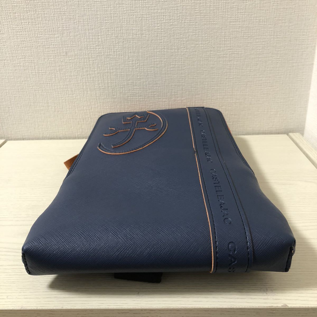 美品】カステルバジャック CASTELBAJAC ボディバッグ ワンショルダー 